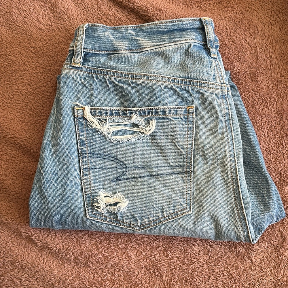 American Eagle Mom Jeans :)